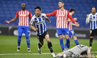 score电竞- 弗赖堡妖星连场进球领跑榜单  